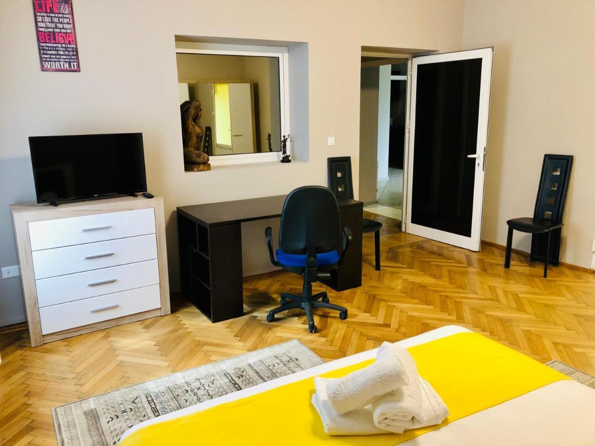 Ultra-Central Apartment Just In Union Squere Timisoara Exterior foto